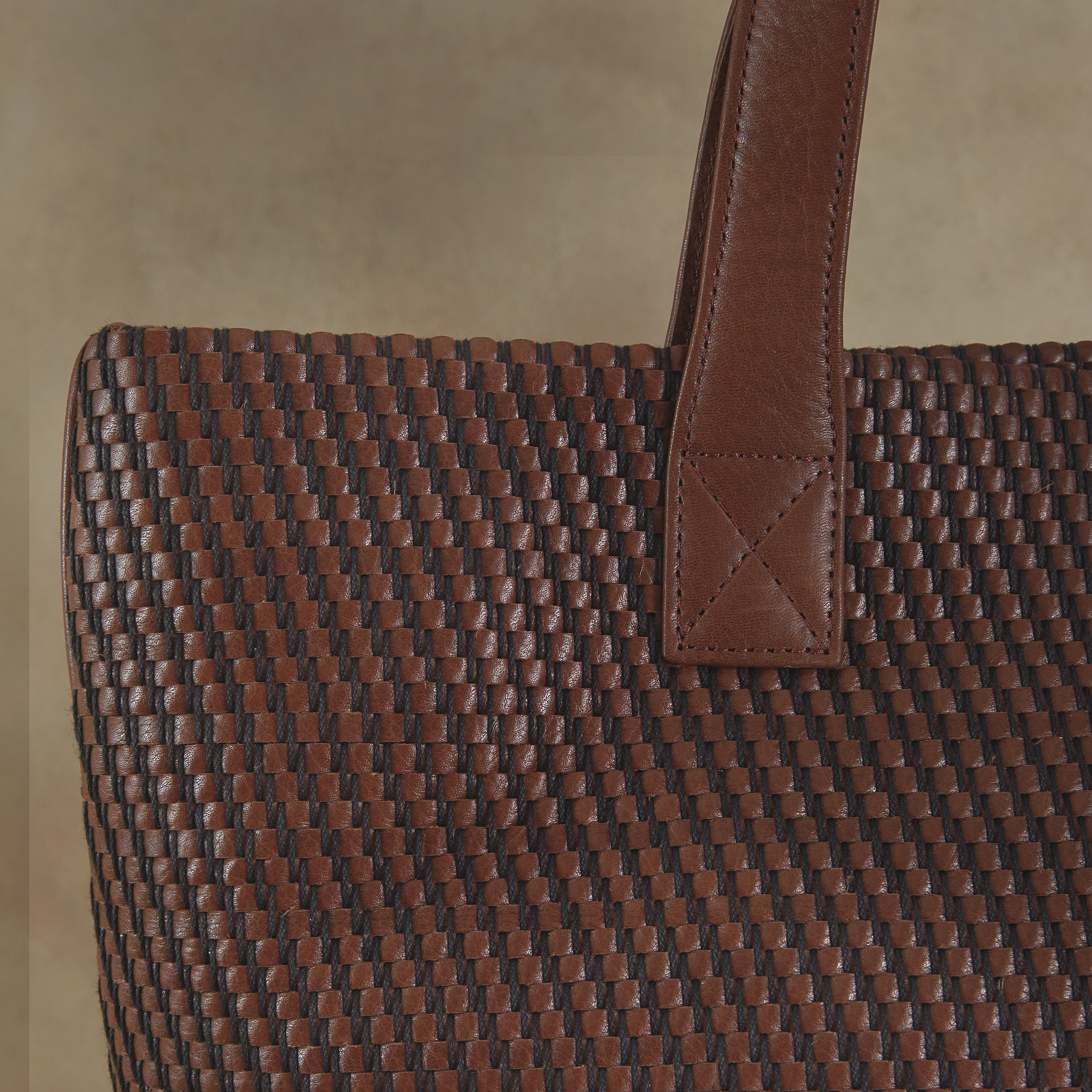 TOTE BAG - brown