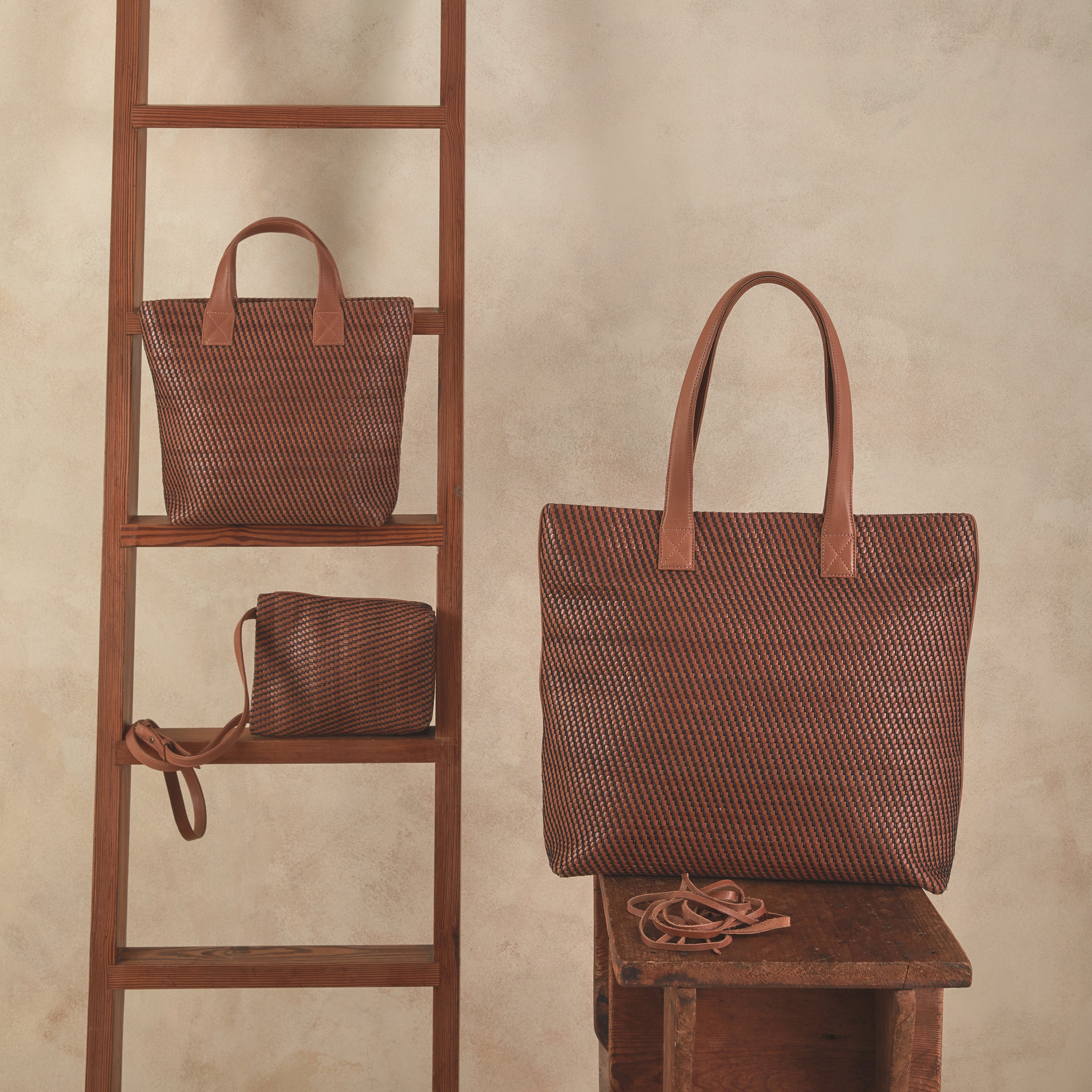 TOTE BAG - tan