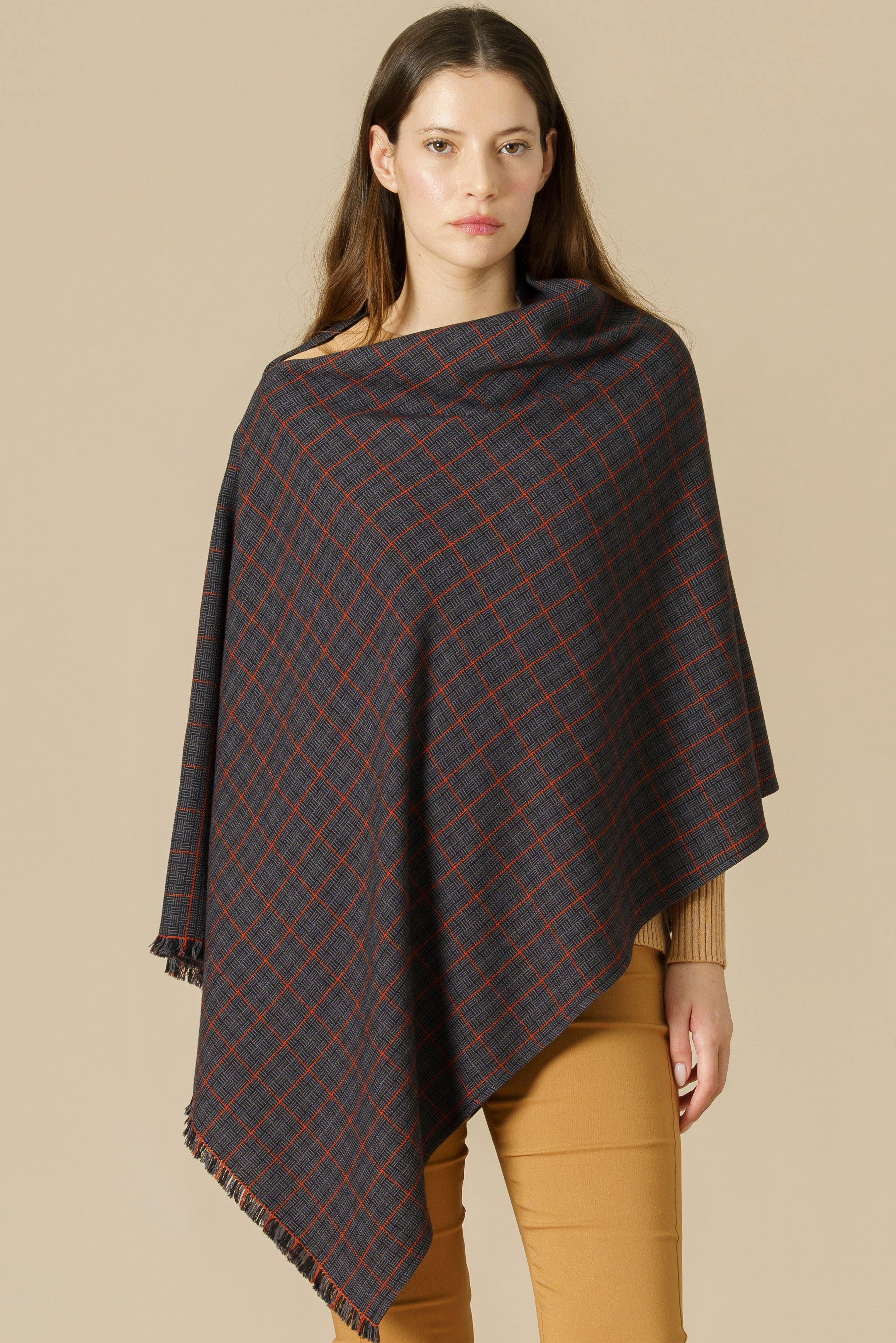 BARRACÁN PONCHO - gray & black