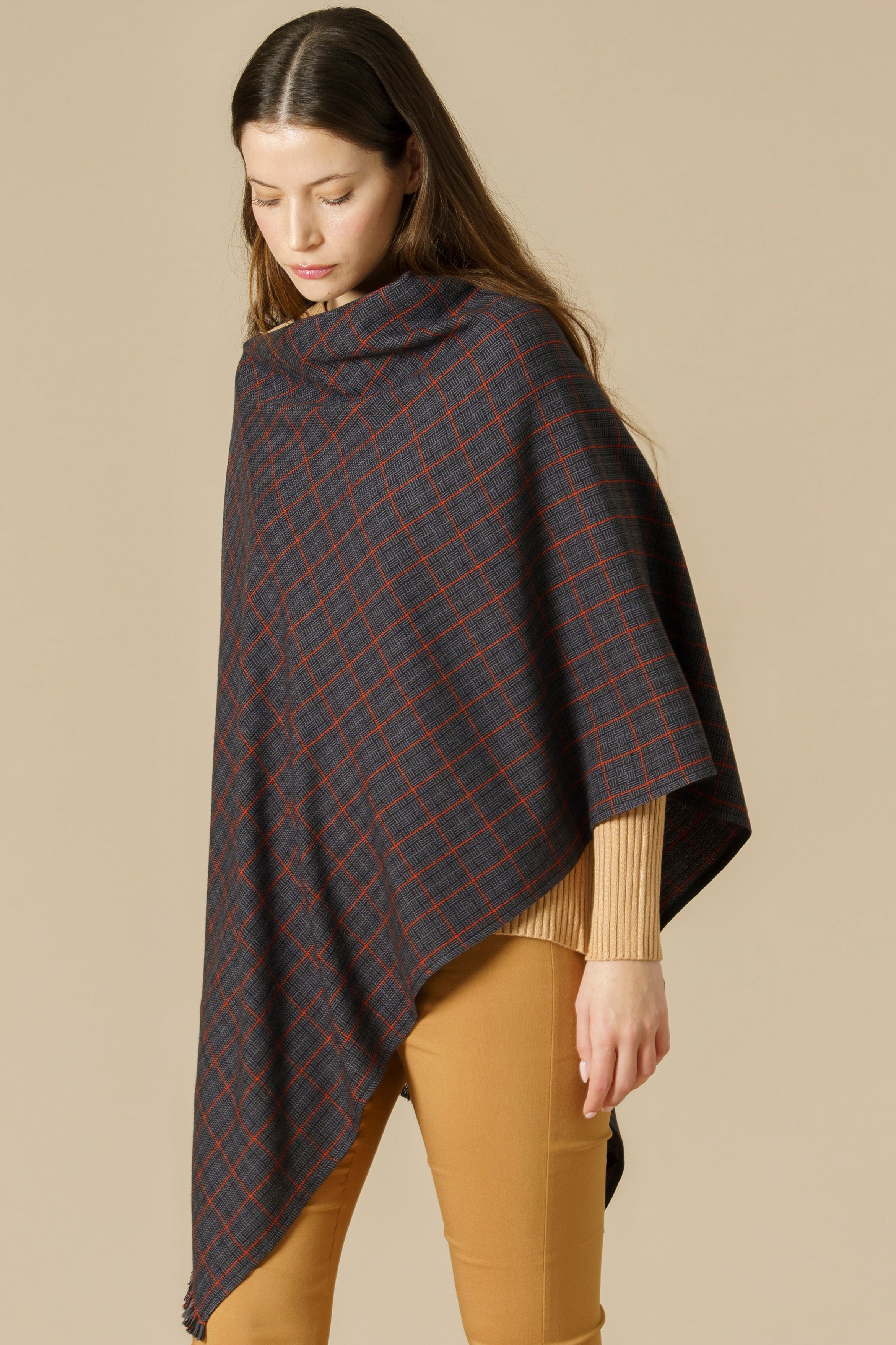 BARRACÁN PONCHO - gray & black