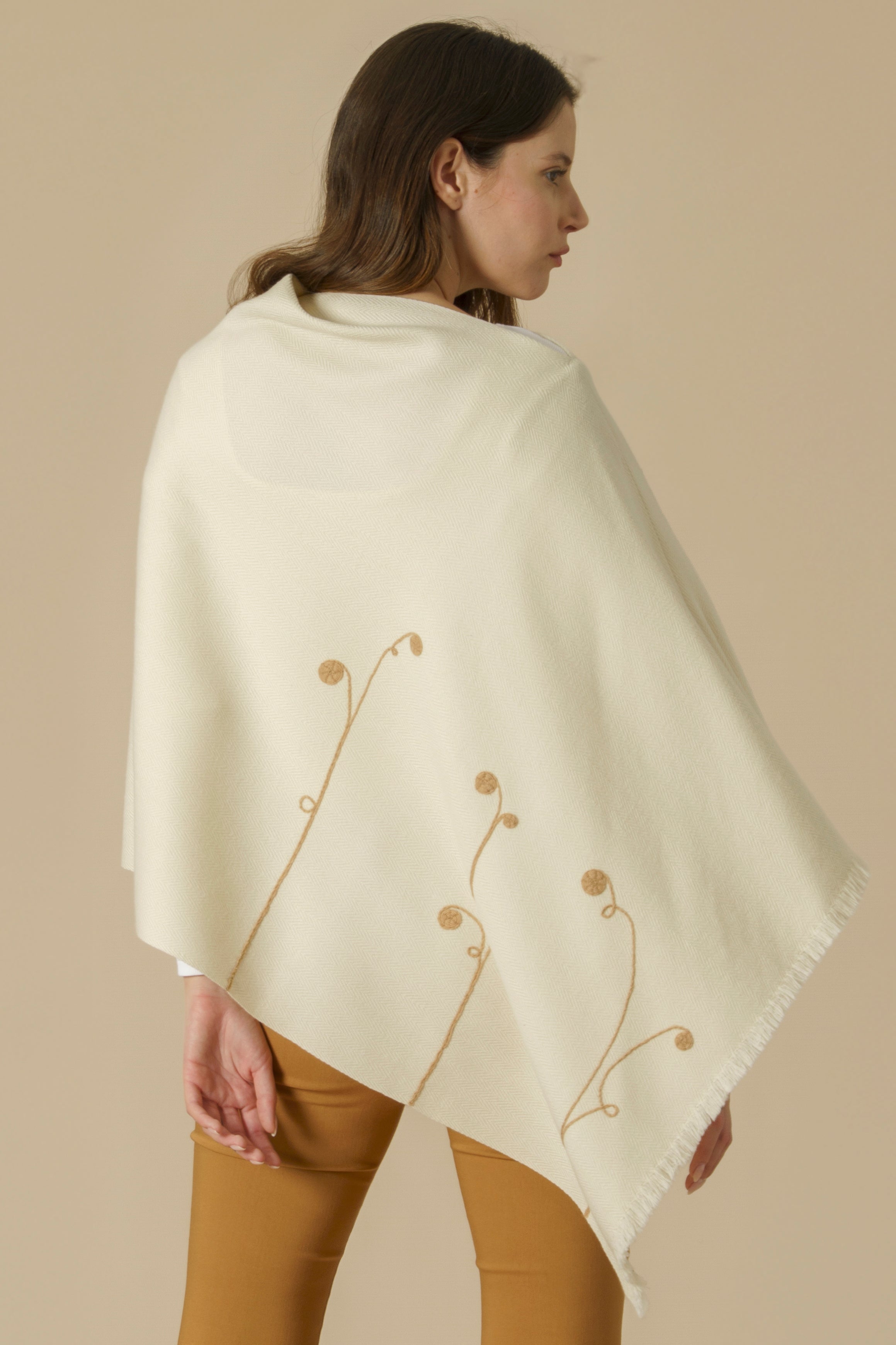 KALÚ PONCHO- guanaco