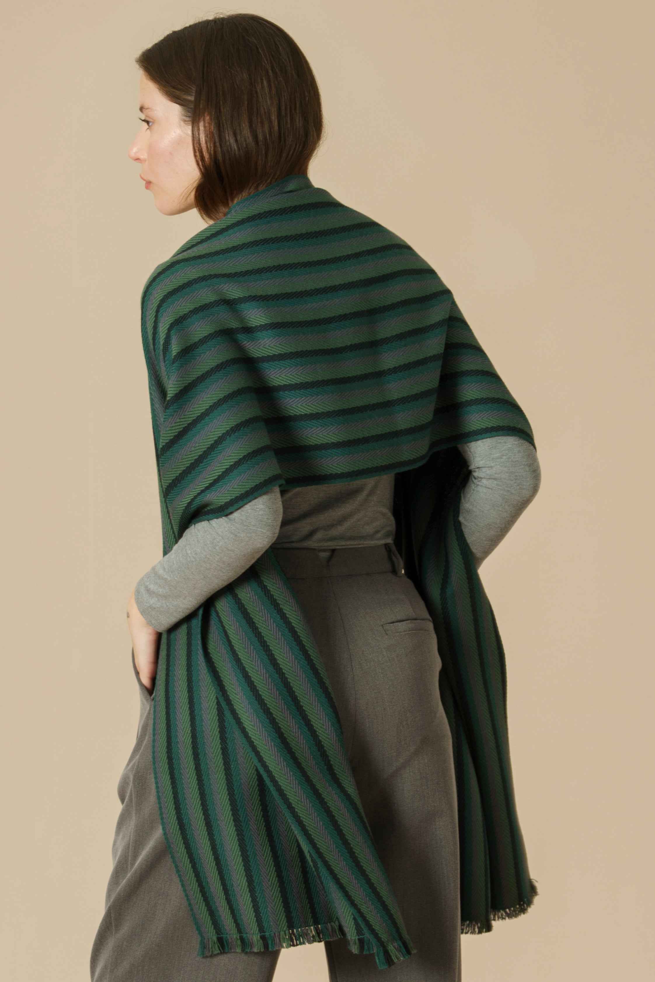 LARÚ STOLE - green