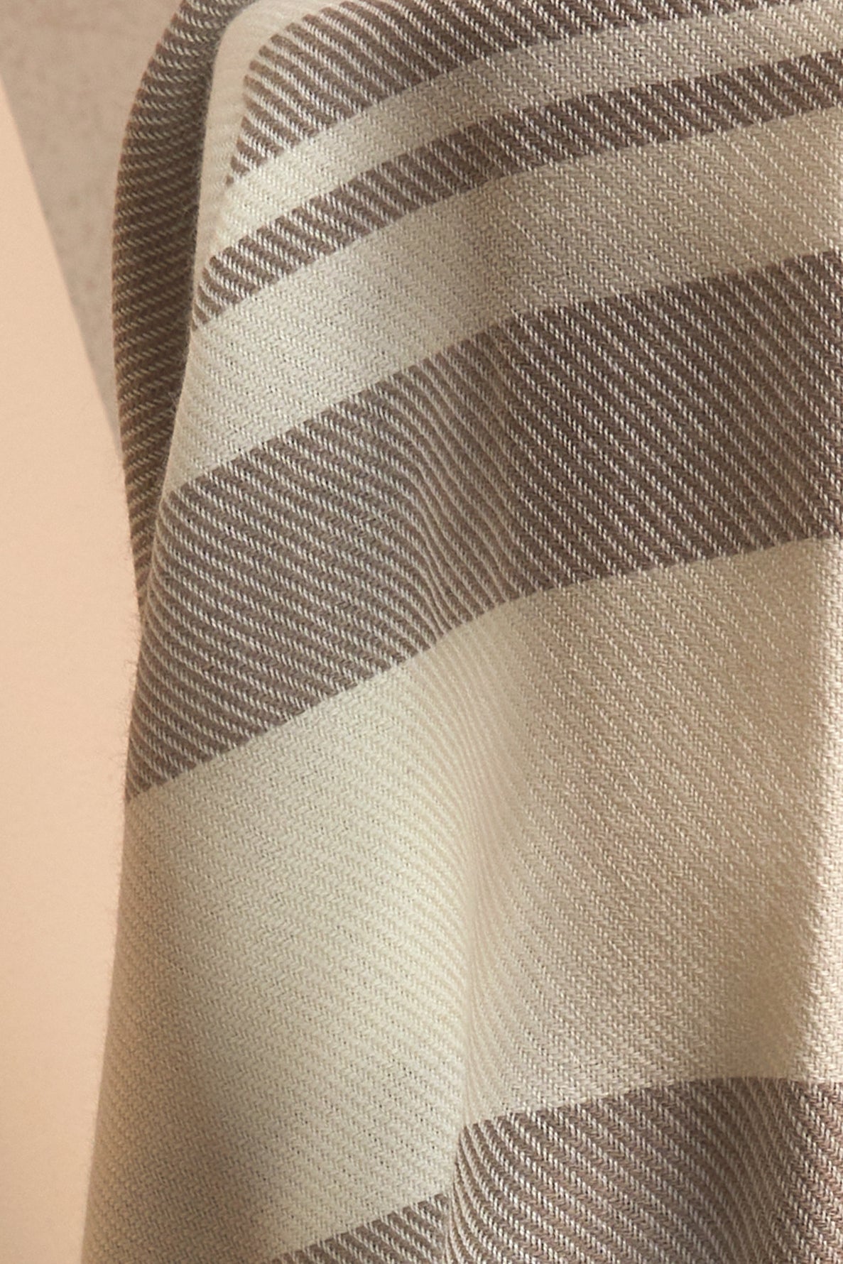 MEKNA MANTLE - cashmere camel