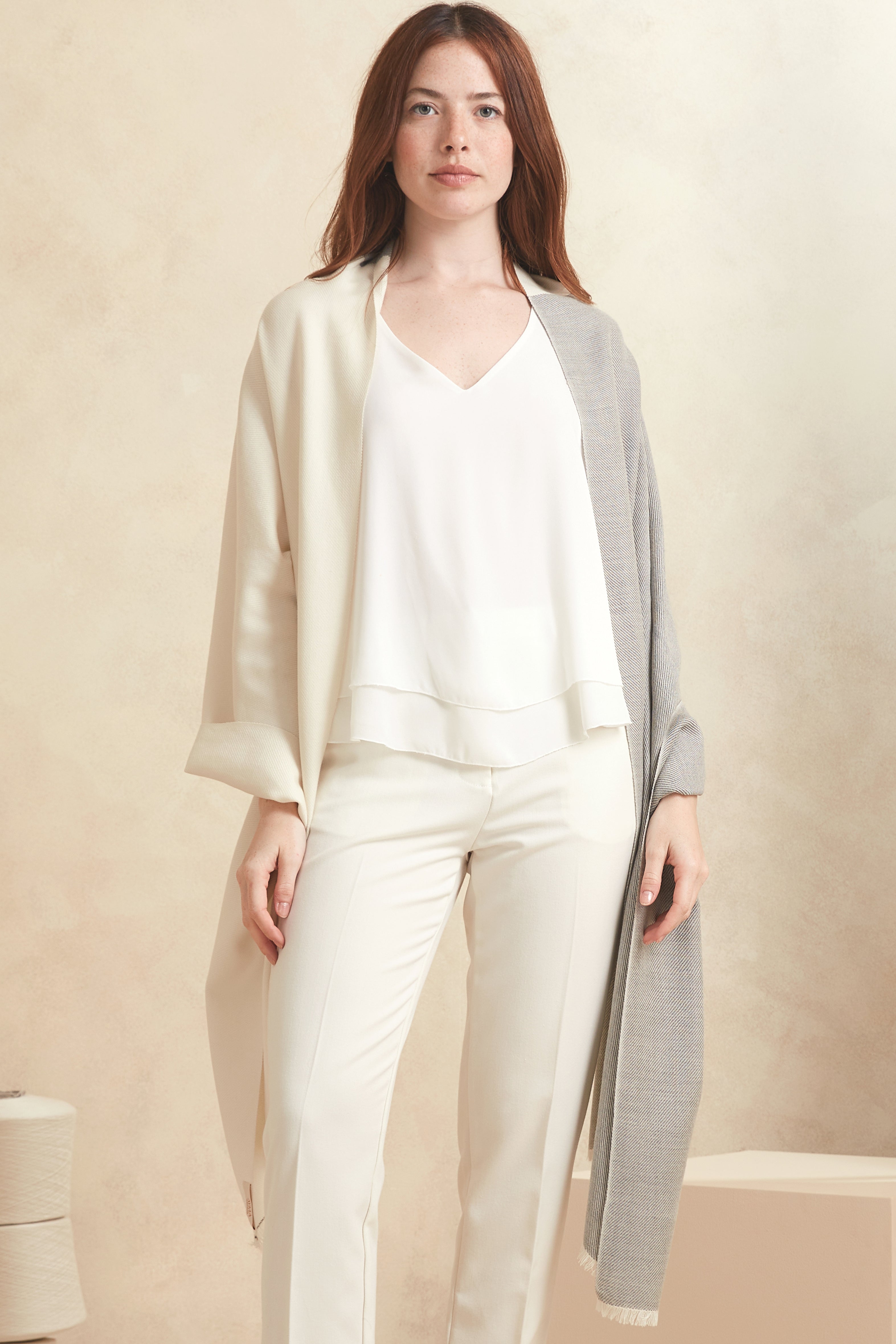 MEKNA MANTLE - cashmere grey