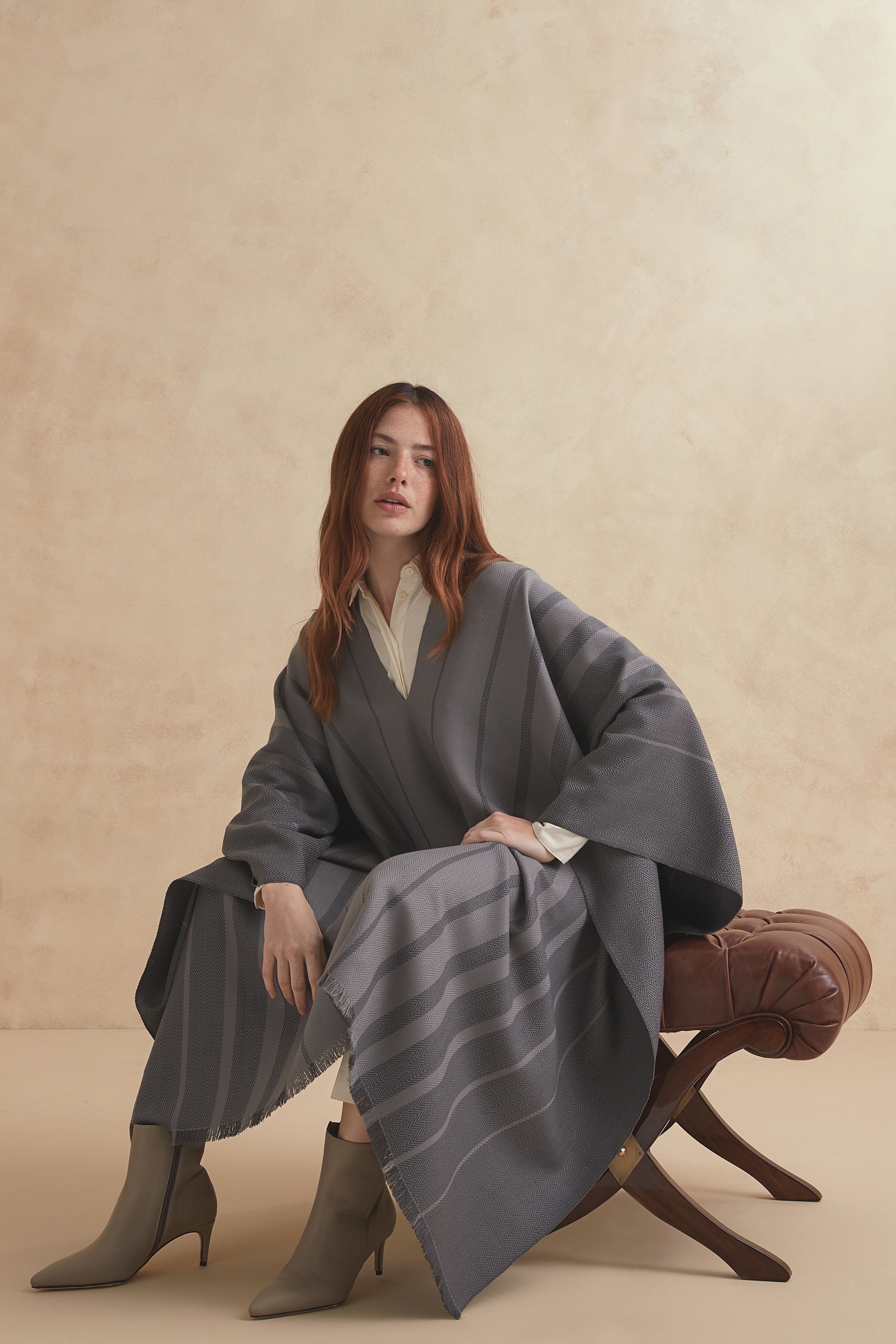 FIBONACCI PONCHO
