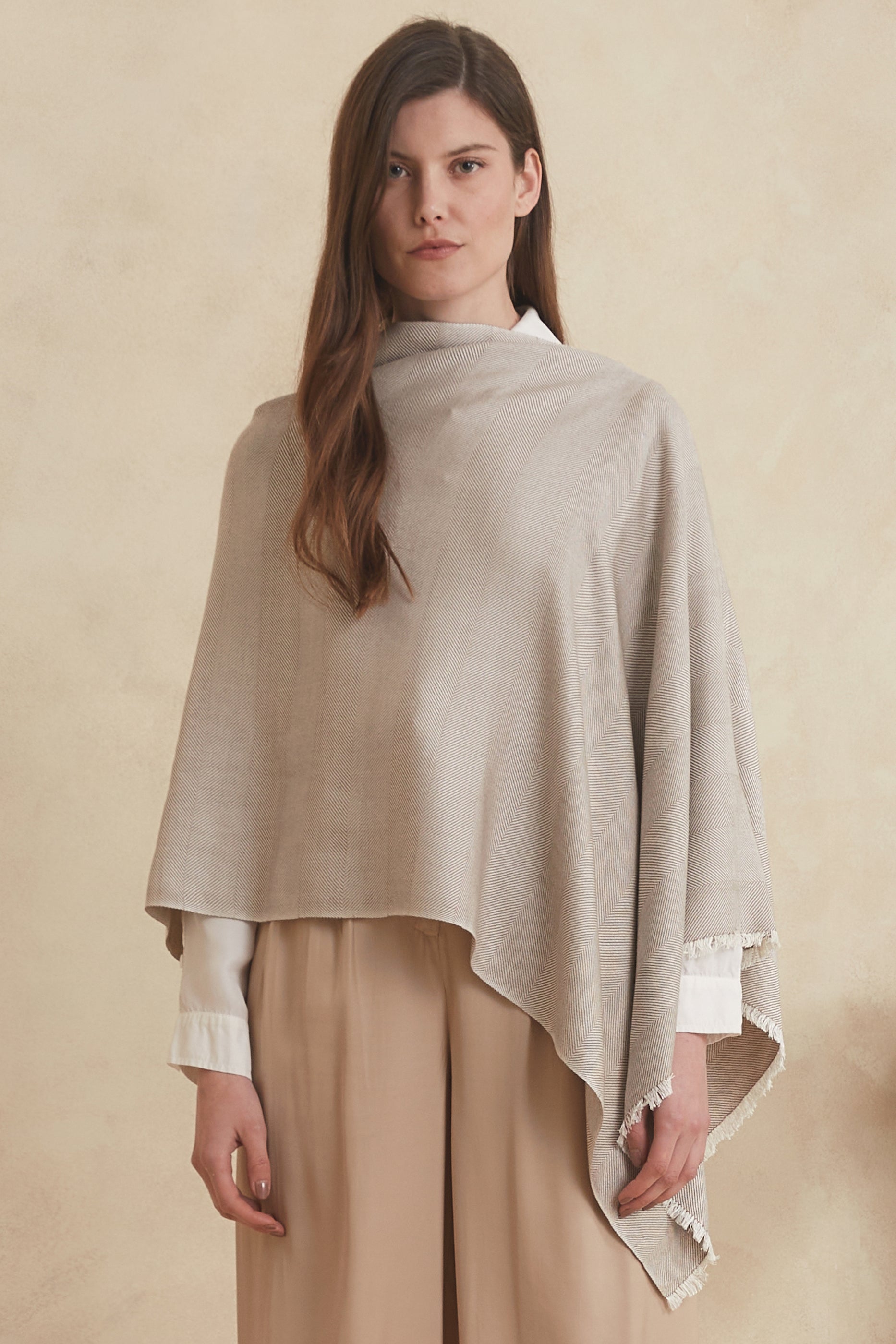 SHEUEN PONCHO - silk & cashmere
