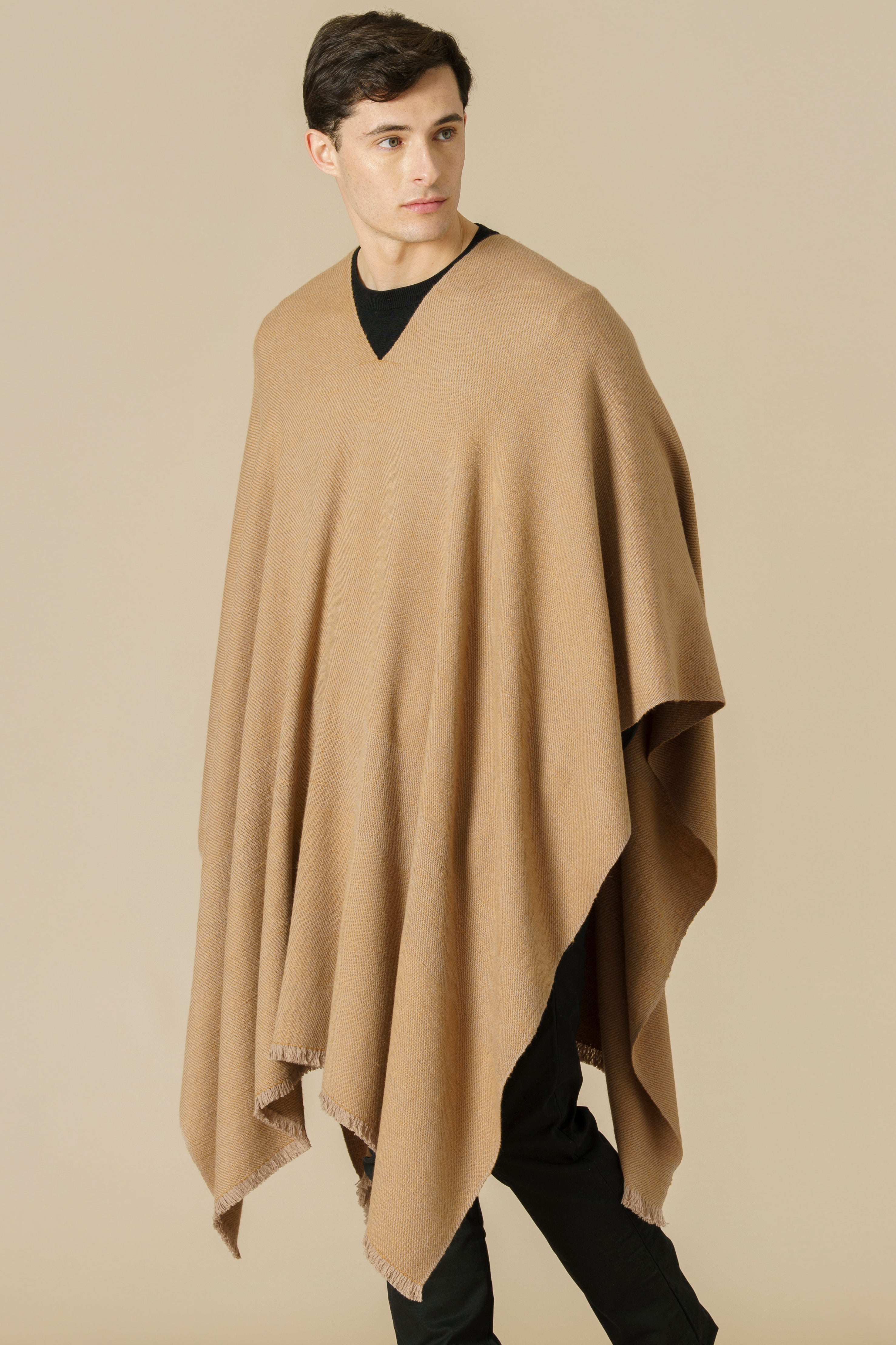 VICUÑA PONCHO
