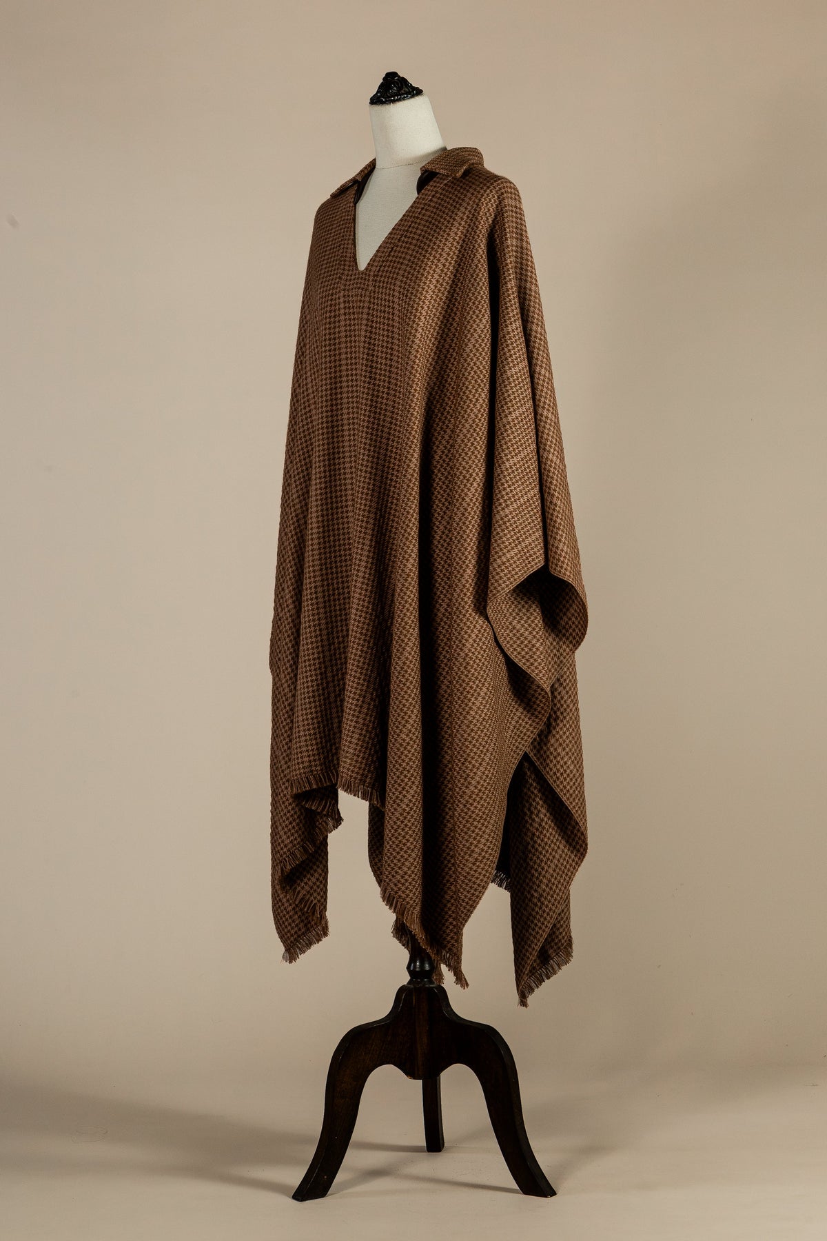 Poncho Ingles