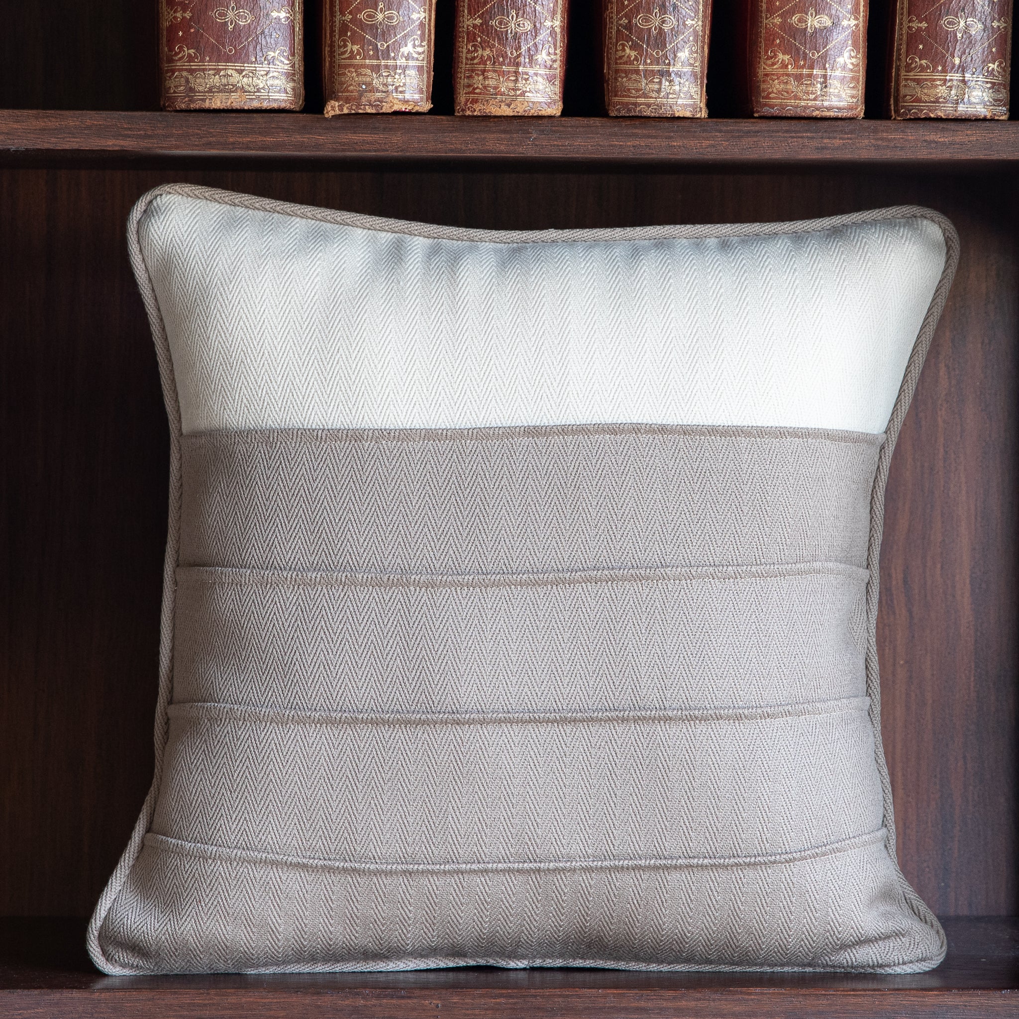 PATAGONIAN WOOL CUSHION - camel & ivory